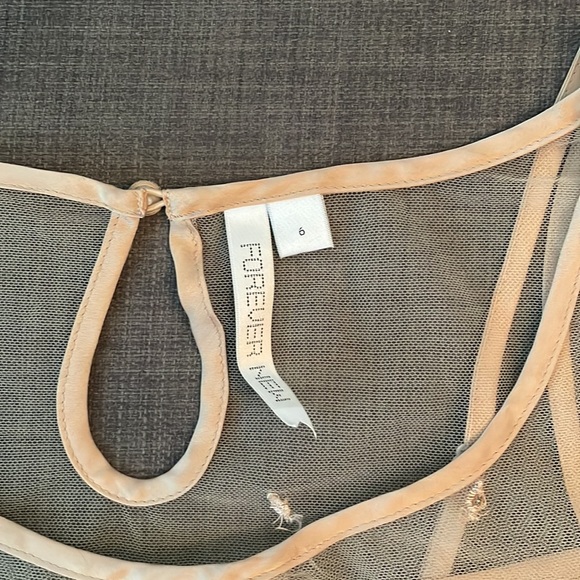 Evernew embroidered party top - Picture 3 of 3